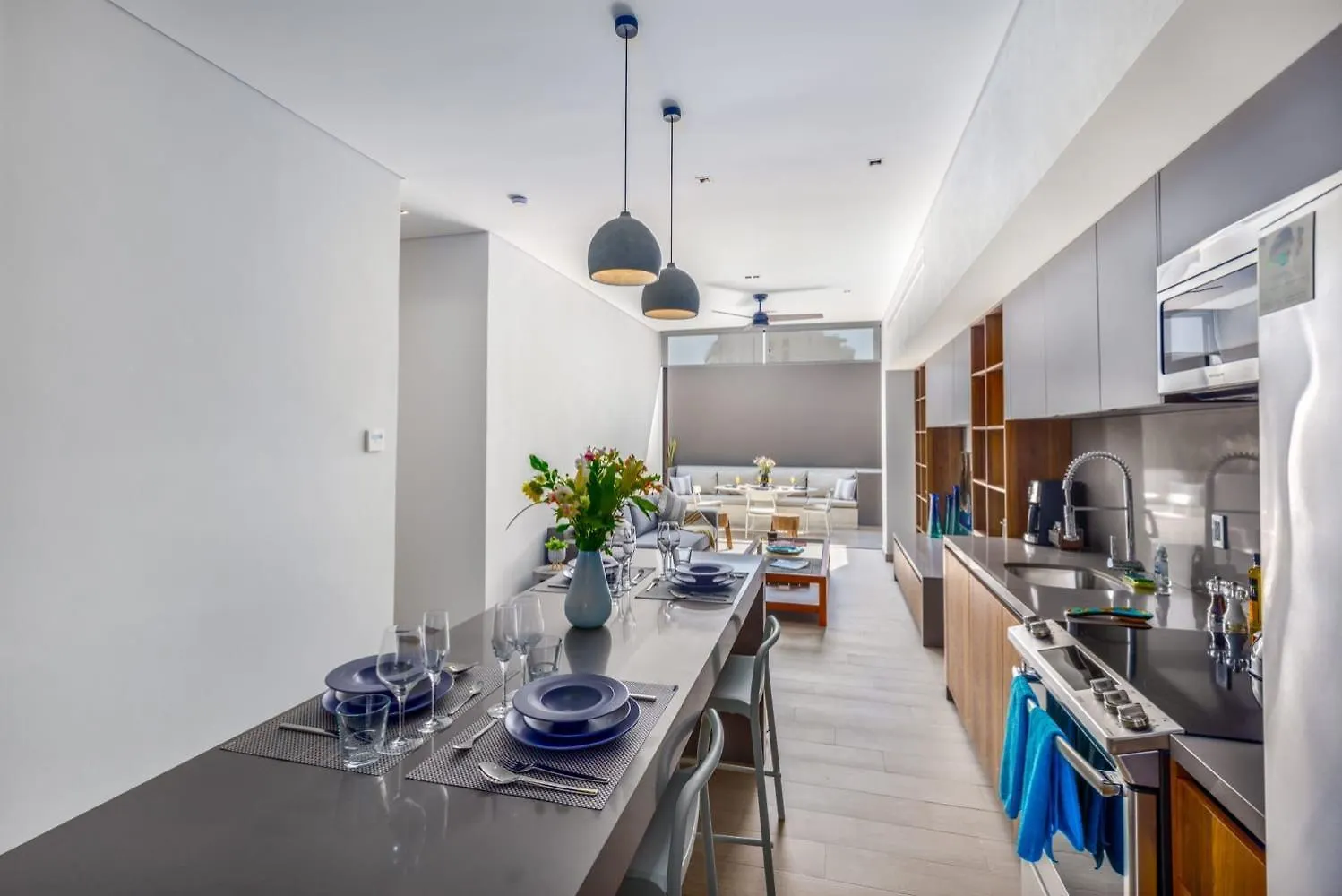 Dom wakacyjny 2 Bedroom Cabo Marina Walk To Beach & Private Jacuzzi Cabo San Lucas